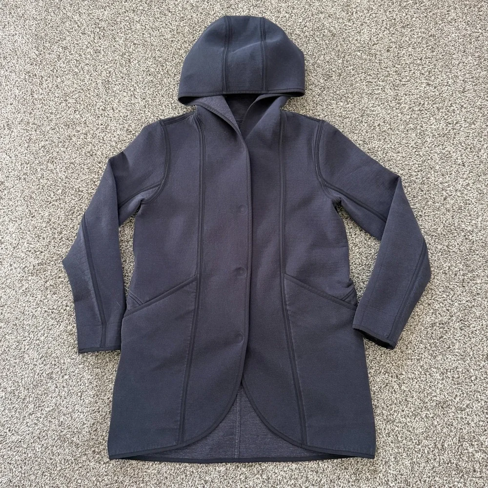 Lululemon City Bound Reversible Hooded Wrap Jacket Women's Small Black Gray